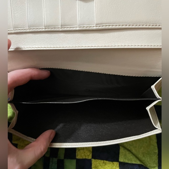 GUCCI Ophidia White Leather and Canvas Monogram Wallet w/ Dust Bag - Picture 9 of 16